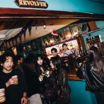 台北酒吧必訪：REVOLVER｜坐落於中正紀念堂旁的傳奇 Live House 與地下音樂避風港